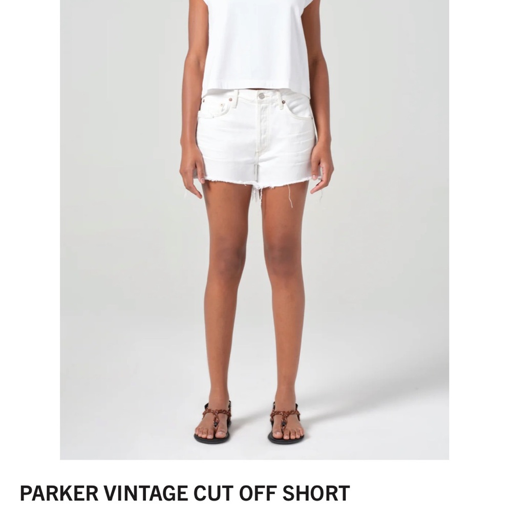 Agolde Parker Vintage Cutoff Cream repose Jean Shorts